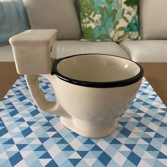 The Original Toilet Ceramic Mug By Big Mouth Inc - Picture 1 of 10
